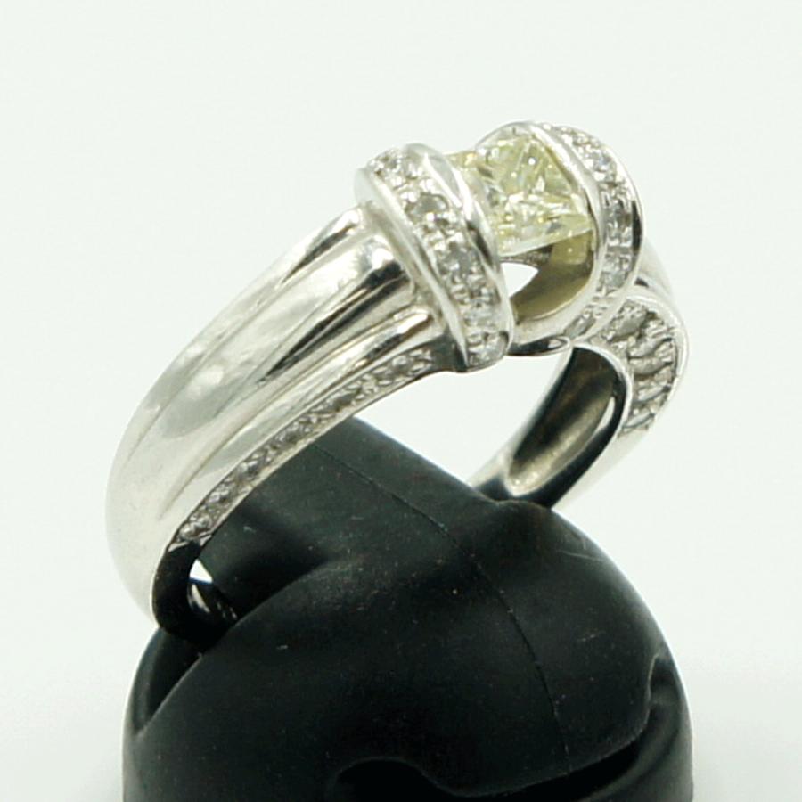 Pt900ダイヤモンドリング　D0.55ct　D0.46ct　リングサイズ12号　重量8.30ｇ(石の重量含む)（中古）