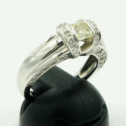 Pt900ダイヤモンドリング　D0.55ct　D0.46ct　リングサイズ12号　重量8.30ｇ(石の重量含む)（中古）