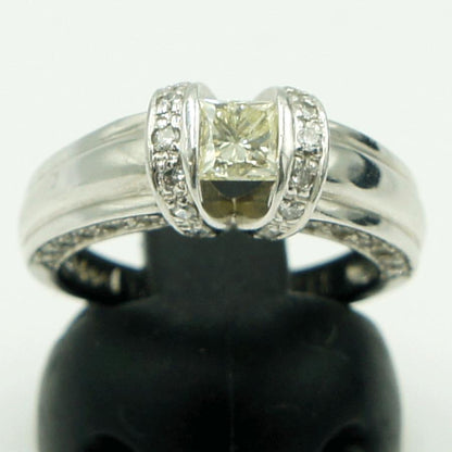 Pt900ダイヤモンドリング　D0.55ct　D0.46ct　リングサイズ12号　重量8.30ｇ(石の重量含む)（中古）