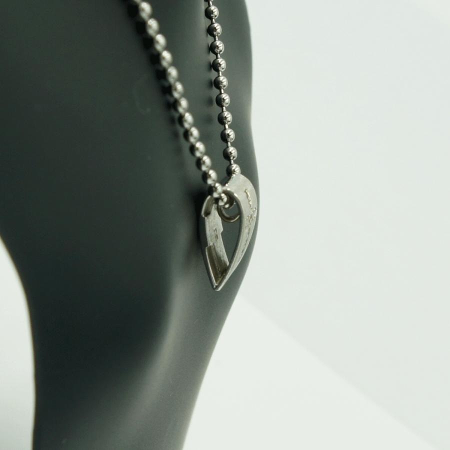 K18WGダイヤオニキスペンダントトップ　D 0.11ct　重量2.91ｇ(石の重量含む)（中古）