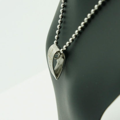 K18WGダイヤオニキスペンダントトップ　D 0.11ct　重量2.91ｇ(石の重量含む)（中古）