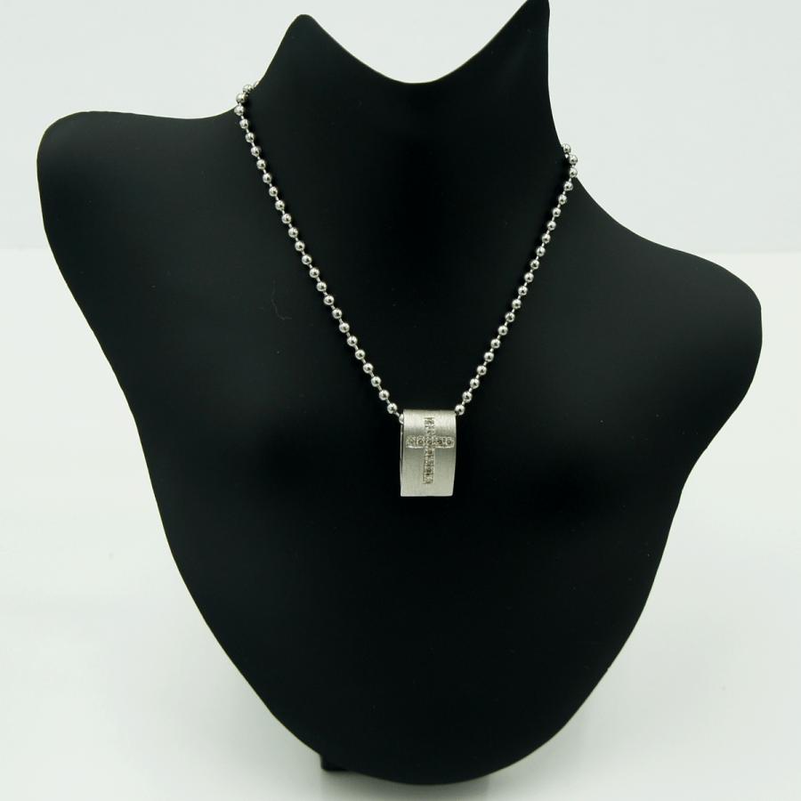 K18WGダイヤオニキスペンダントトップ　D 0.11ct　重量2.91ｇ(石の重量含む)（中古）