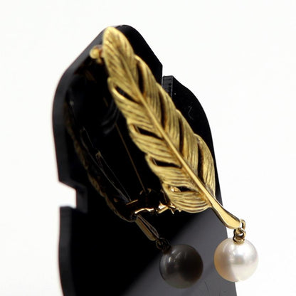 ミキモト(MIKIMOTO)K18パールブローチ「フェザー」　パール7mm　重量4.80ｇ(石の重量含む) レディース（中古）