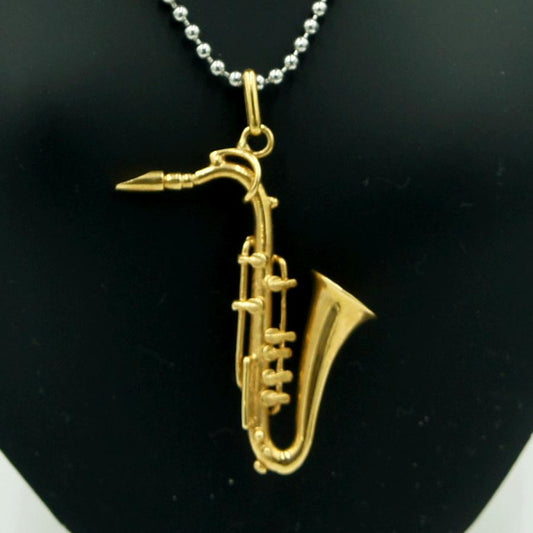 K18デザインペンダントトップ　「サックス」　重量7.07ｇ　楽器モチーフ　レディース（中古）