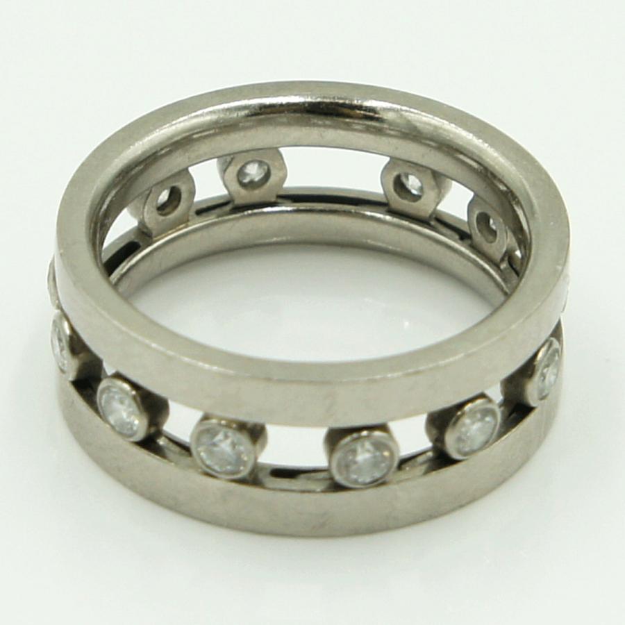 センチュリー(CENTURY)　750ダイヤモンドリング　リングサイズ10号　重量7.62ｇ(石の重量含む)　レディース（中古）