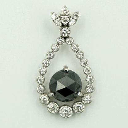 K18WGブラックダイヤペンダントトップ　BD1.74ct　D0.34ct　重量3.57ｇ(石の重量含む)（中古）