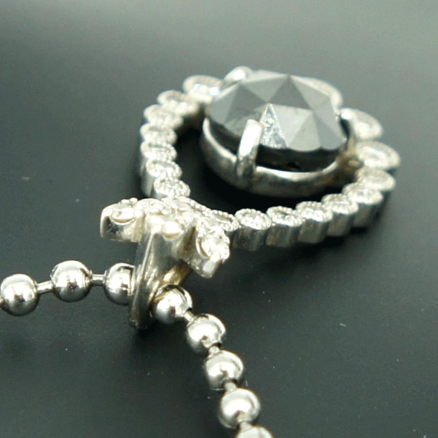 K18WGブラックダイヤペンダントトップ　BD1.74ct　D0.34ct　重量3.57ｇ(石の重量含む)（中古）