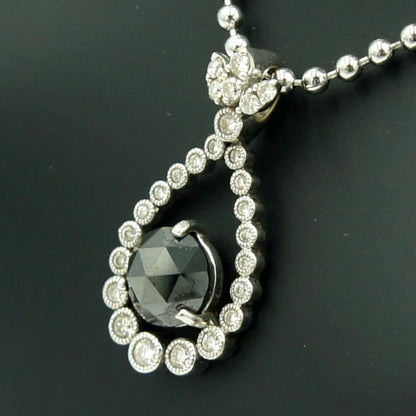 K18WGブラックダイヤペンダントトップ　BD1.74ct　D0.34ct　重量3.57ｇ(石の重量含む)（中古）