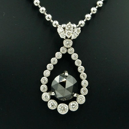 K18WGブラックダイヤペンダントトップ　BD1.74ct　D0.34ct　重量3.57ｇ(石の重量含む)（中古）