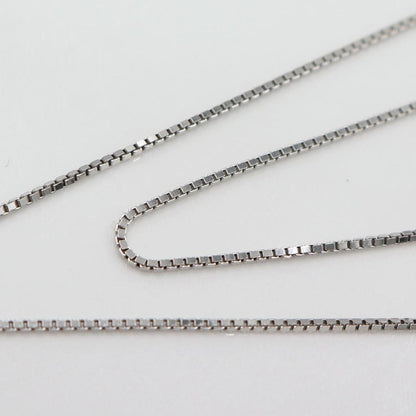 グッチ(GUCCI) 750 ロゴプレートラリアットネックレス　ネック長さ：約50cm　重量5.23ｇ（中古）