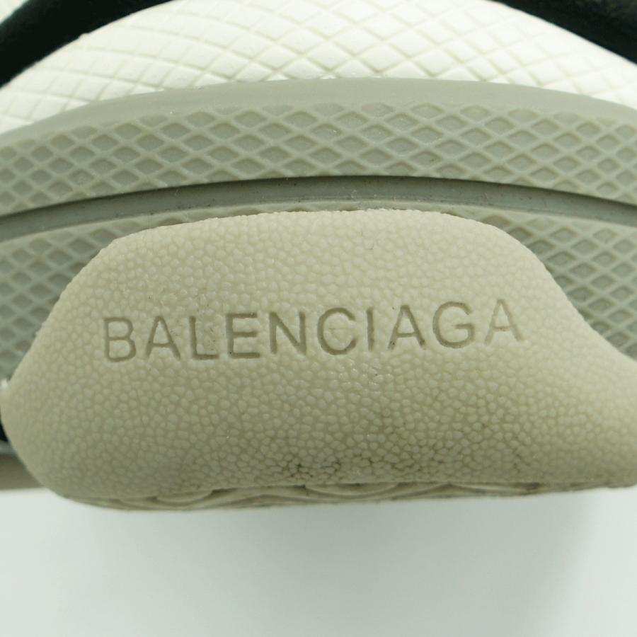 バレンシアガ(BALEMCIAGA) × アディダス(ADIDAS)　TRIPLE S　サイズ37(24.5cm)　限定エディション　靴　ホワイト/ブラック/グレー　メンズ　レディース（中古）