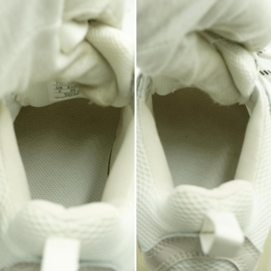 バレンシアガ(BALEMCIAGA) TRIPLE S CLEAR SOLE スニーカー　サイズ35(23cm)　限定エディション　靴　ホワイト　メンズ　レディース（中古）