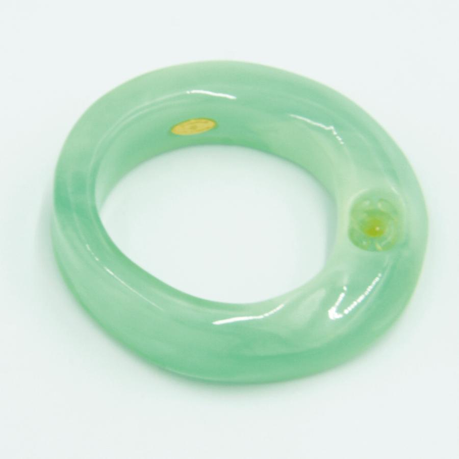 シャネル（CHANEL）ココマーク プラスチック バングル　レディース（中古）