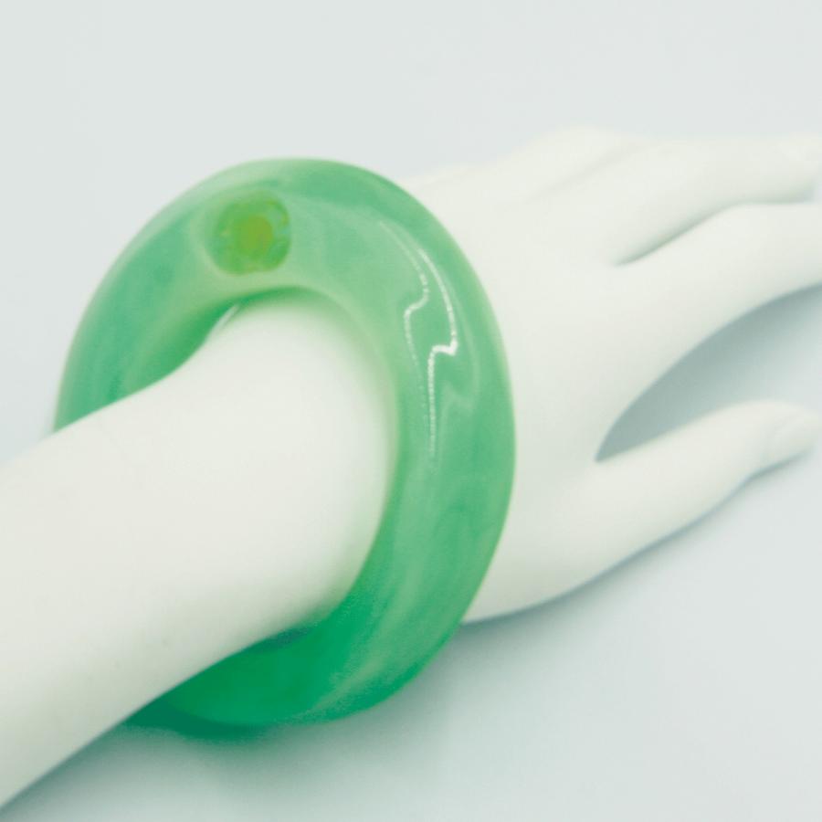 シャネル（CHANEL）ココマーク プラスチック バングル　レディース（中古）