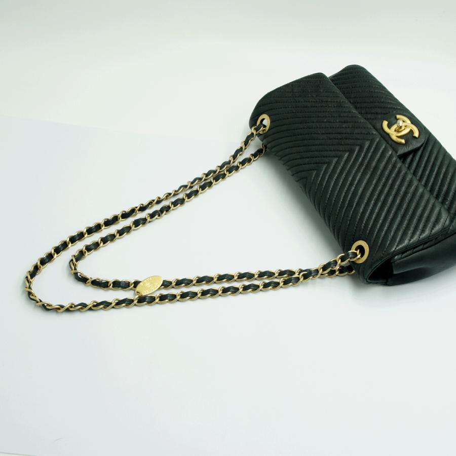 シャネル（CHANEL）シェブロン　Vステッチ　ダブルチエーンバッグ　A92088　ハンドバッグ　ショルダーバッグ　ブラック　レディース（中古）