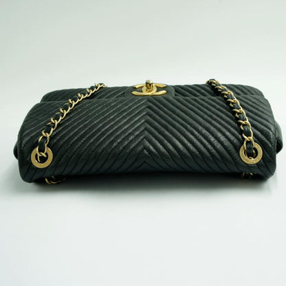 シャネル（CHANEL）シェブロン　Vステッチ　ダブルチエーンバッグ　A92088　ハンドバッグ　ショルダーバッグ　ブラック　レディース（中古）