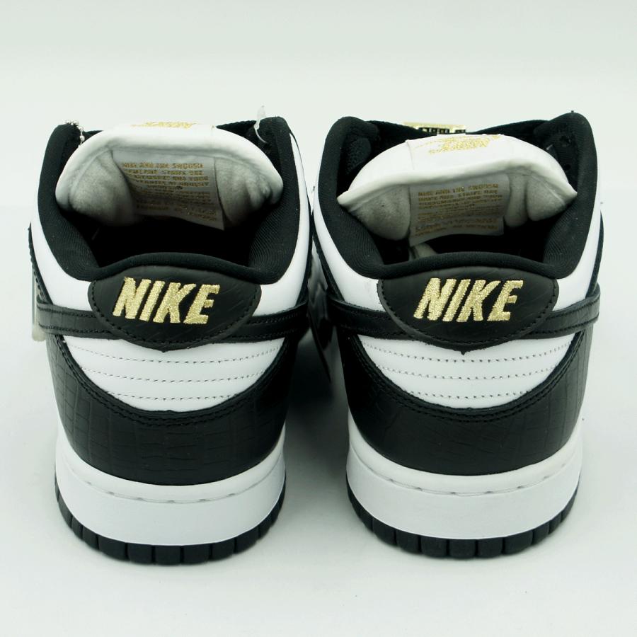 NIKE SB × Supreme　ナイキSB ダンク LOW OG QS　サイズ27cm　GOLD STARS　コラボ商品　スニーカー　靴　星　ホワイト/ブラック　メンズ（中古・未使用）