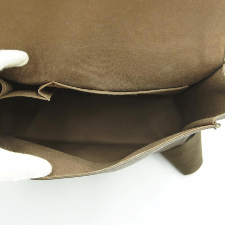 ルイヴィトン（LOUIS VUITTON）タイガ　アンドレイ　グリズリ　M32488　ショルダーバッグ　メッセンジャーバッグ　メンズ（中古）