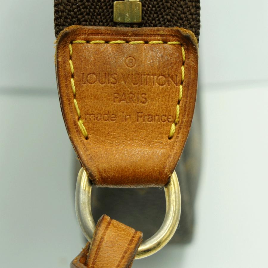 ルイヴィトン（LOUIS VUITTON）モノグラム・パンダ　ポシェット・アクセソワール　M51981　2003年村上隆コラボレーション　レディース（中古）