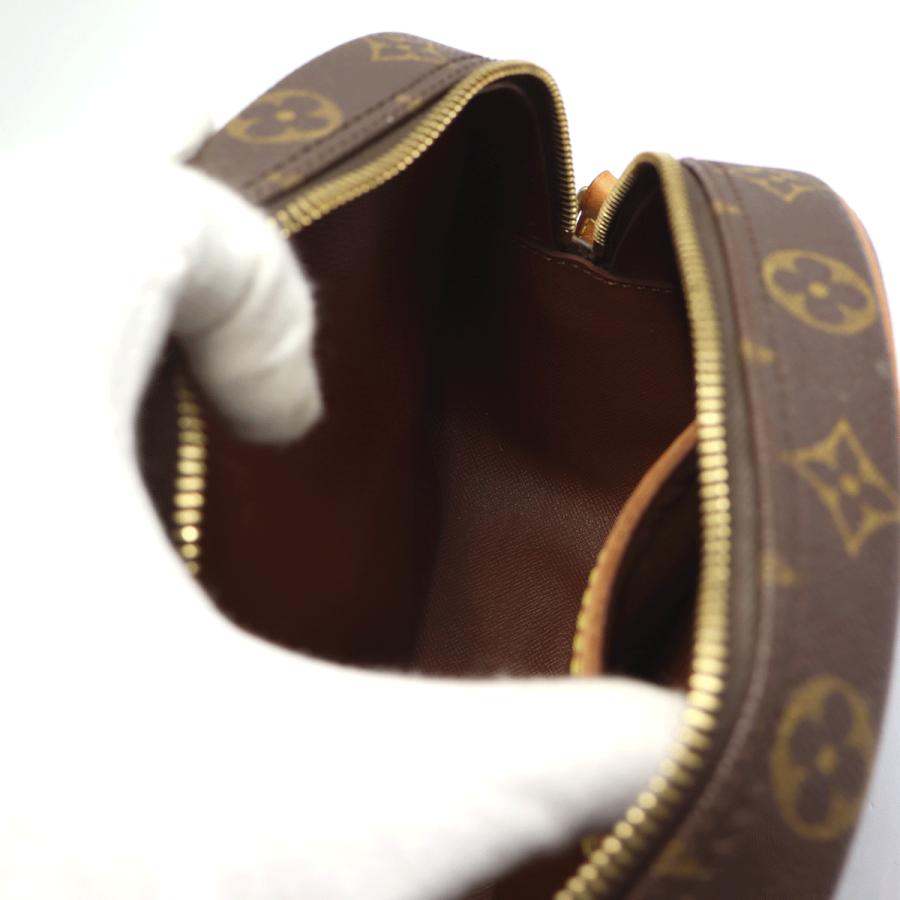 ルイヴィトン（LOUIS VUITTON）モノグラム　ブロワ　M51221　ショルダーバッグ　レディース　（中古）