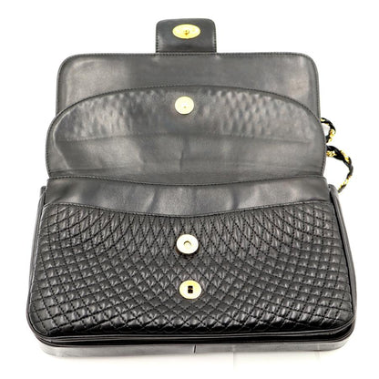 バリー(BALLY) キルティング チェーンショルダー　ショルダーバッグ　ブラック　レディース(中古)