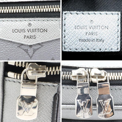 ルイヴィトン（LOUIS VUITTON)　アウトドアメッセンジャー　M30830　タイガラマ　W26cm・H20cm・D10.5cm　ショルダーバッグ　メンズ（中古）