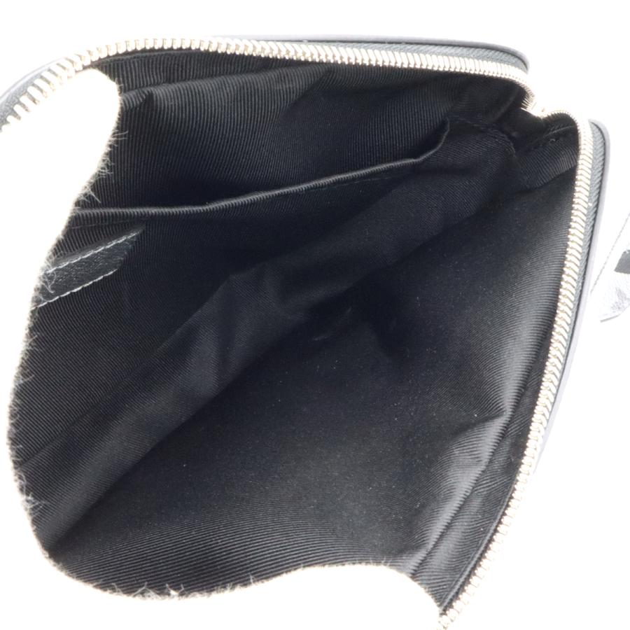 ルイヴィトン（LOUIS VUITTON)　アウトドアメッセンジャー　M30830　タイガラマ　W26cm・H20cm・D10.5cm　ショルダーバッグ　メンズ（中古）