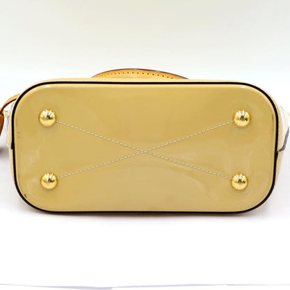 ルイヴィトン(LOUIS VUITTON)　モノグラム　モンテベロPM　M90167　サイズW23cm・H21cm・D12cm　ショルダーバッグ　ハンドバッグ　レディース（中古）