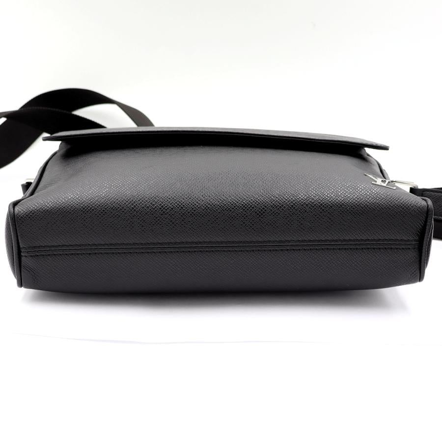 ルイヴィトン（LOUIS VUITTON）タイガ　アレックス メッセンジャー　M30260　ショルダーバッグ　斜め掛け　メンズ（中古）