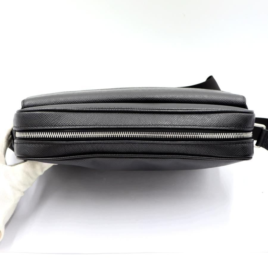 ルイヴィトン（LOUIS VUITTON）タイガ　アレックス メッセンジャー　M30260　ショルダーバッグ　斜め掛け　メンズ（中古）