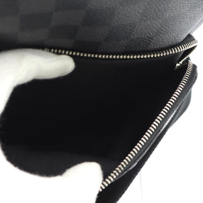 ルイヴィトン（LOUIS VUITTON)　ダミエグラフィット　アヴェニュースリングバッグ　Ｎ41719　ボディバッグ　メンズ（中古）