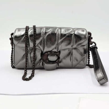 コーチ(COACH)　タビー　クロスボディ　リストレット・キルティング　CW555　レディース(中古)