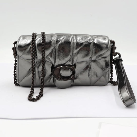 コーチ(COACH)　タビー　クロスボディ　リストレット・キルティング　CW555　レディース(中古)