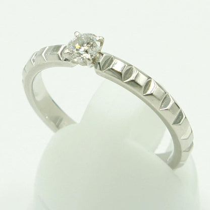 ブシュロン(BOUCHERON)　PT950クルドパリダイヤリング　リングサイズ 56(17号)　重量5.11ｇ(石の重量含む) 　レディース（中古）