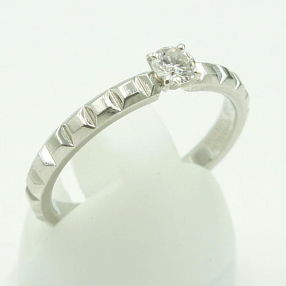 ブシュロン(BOUCHERON)　PT950クルドパリダイヤリング　リングサイズ 56(17号)　重量5.11ｇ(石の重量含む) 　レディース（中古）