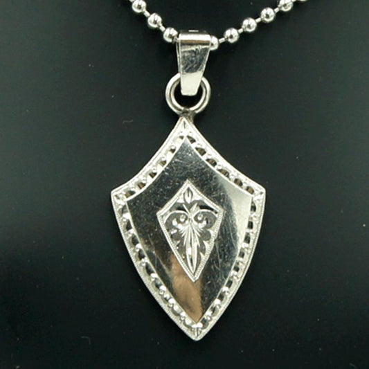 Pm900ペンダントトップ　重量9.53ｇ　プラチナ　レディース（中古）