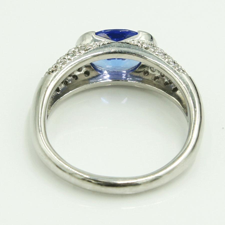 Pt900タンザナイトダイヤモンドリング　T1.85ct　D.0.364ct　リングサイズ15号　重量8.46ｇ(石の重量含む)　レディース（中古）