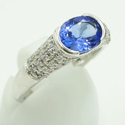 Pt900タンザナイトダイヤモンドリング　T1.85ct　D.0.364ct　リングサイズ15号　重量8.46ｇ(石の重量含む)　レディース（中古）