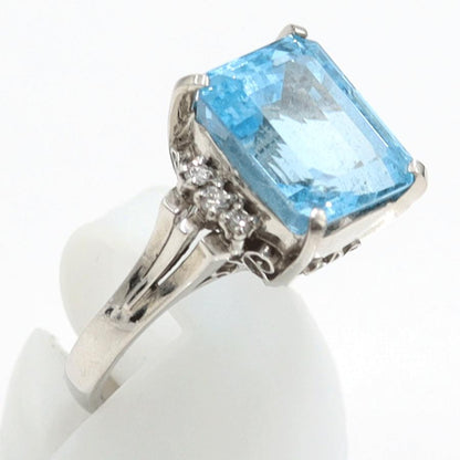 Pt900ブルートパーズダイヤモンドリング　BT7.01ct　D0.10ct　リングサイズ11号　重量7.42ｇ(石の重量含む)　レディース（中古）