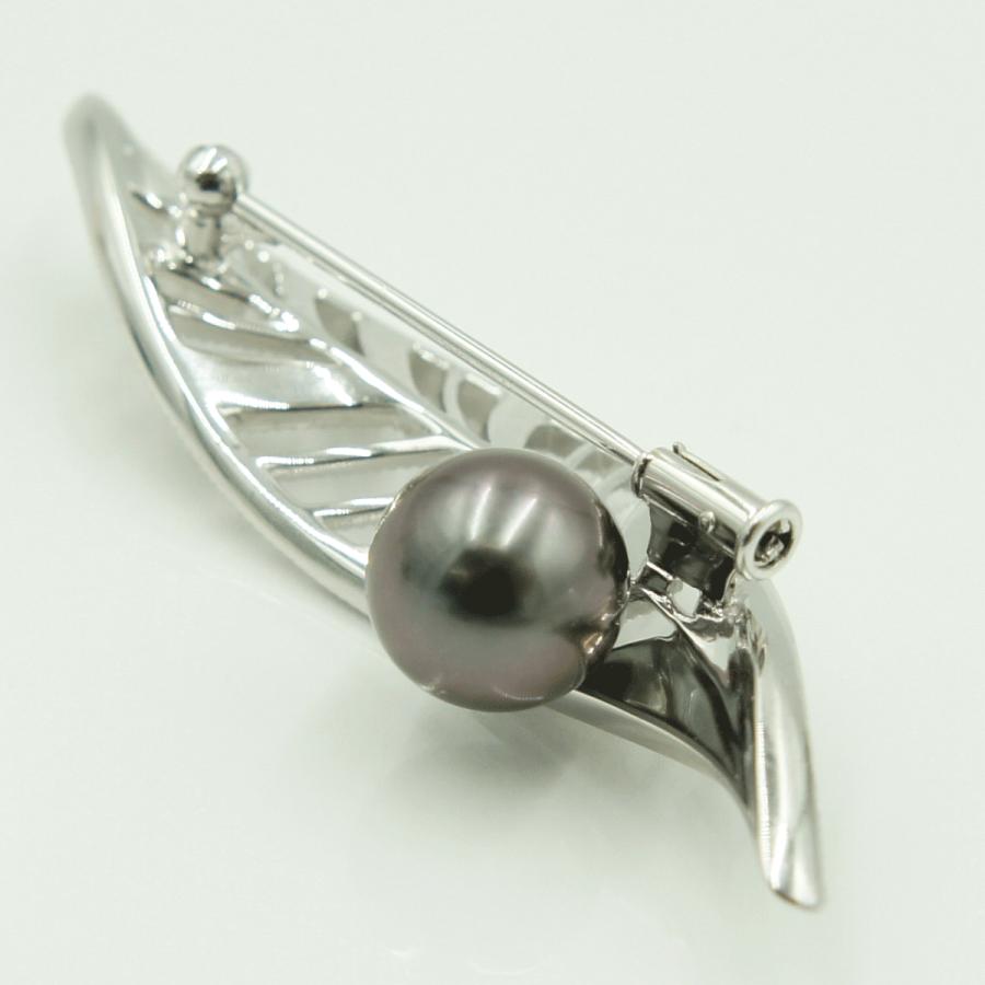 ミキモト（MIKIMOTO） K18パールブローチ　「リーフ」　9.5ｍｍ　10.40ｇ(真珠の重さ含む)　レディース（中古）