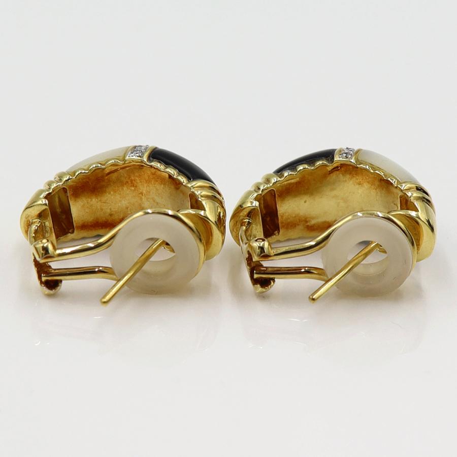 K18オニキス/白蝶貝ダイヤモンドピアス　D0.11ct　D0.11ct　重量14.32ｇ(両耳合計・石の重量含む)（中古）