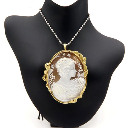 K18シェルカメオブローチ　重量16.65ｇ(石の重量含む)　ペンダントトップ　レディース（中古）