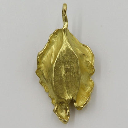 岩倉康二(イワクラ コウジ) K18ダイヤモンドペンダントトップ　D1.60ct　サイズ縦49.3mm・横25.0mm　重量19.38ｇ　レディース（中古）