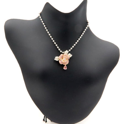 K18サファイアペンダントトップ「バラ」　S0.60ct　D0.10ct　重さ2.73g(石の重量含む)　レディース(中古)