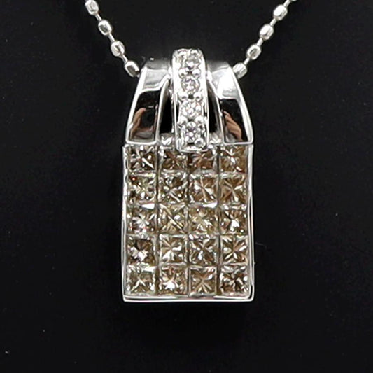 K18WGダイヤモンドペンダントネックレス　ネック長さ：約44cm　重量3.22ｇ(石の重量含む)(中古)