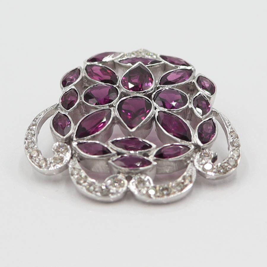 K18WGロードライトガーネットペンダントトップ　重量10.65ｇ(石の重量含む)　レディース(中古)