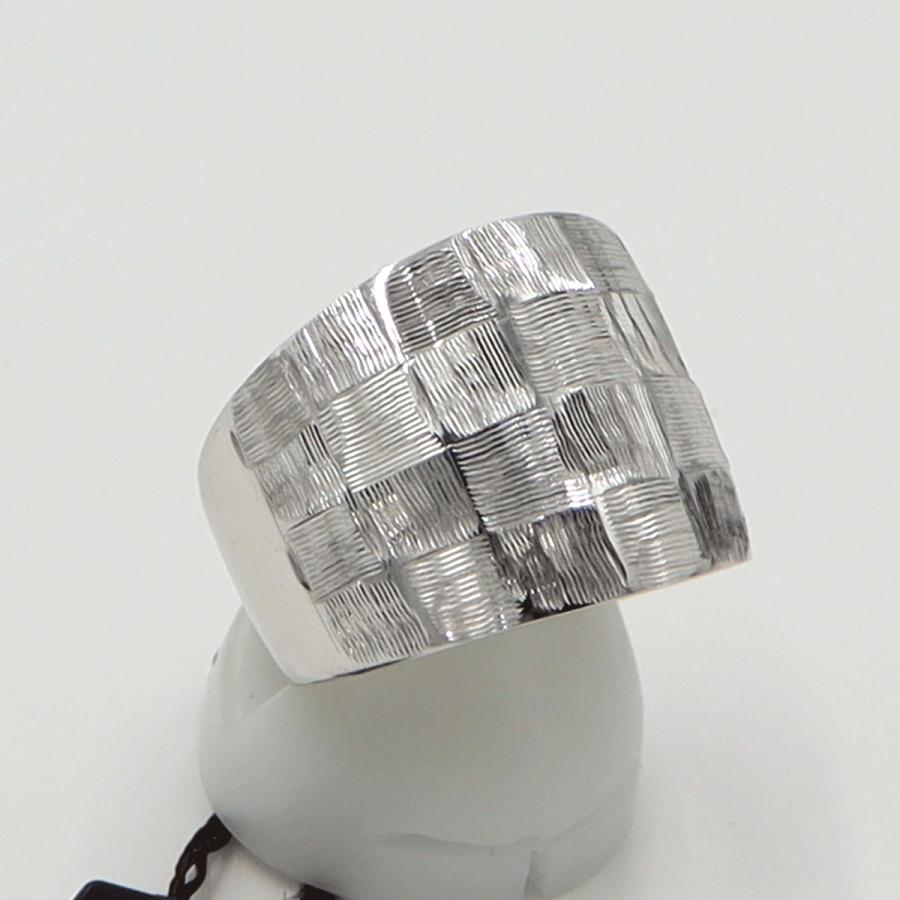 ウノアエレ(UNOAERRE) 750デザインリング　リングサイズ16号　重量4.18ｇ　レディース（中古）