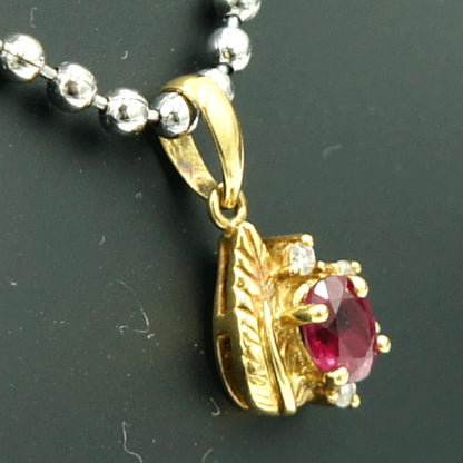 K18ルビーダイヤモンドペンダントトップ　重量0.94ｇ(石の重量含む)　レディース（中古）