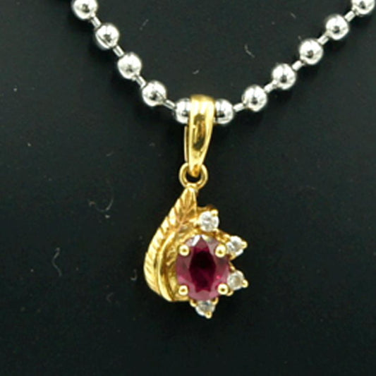 K18ルビーダイヤモンドペンダントトップ　重量0.94ｇ(石の重量含む)　レディース（中古）