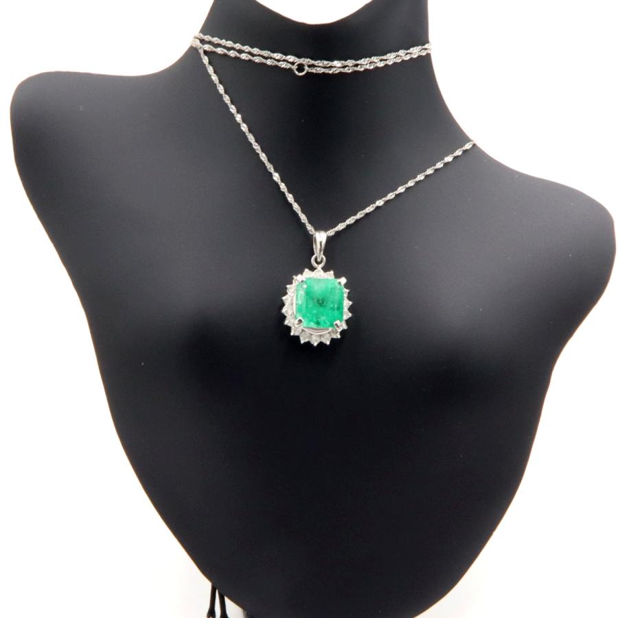 Pt900/850エメラルドネックレス　E4.245ct　D0.50ct　ネックレス長さ42cm　重量6.95ｇ(石の重量含む)（中古）